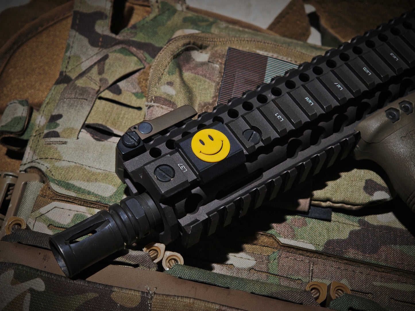 Le Smile - Yellow/Black